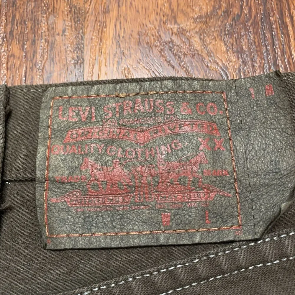 Levis bin d1